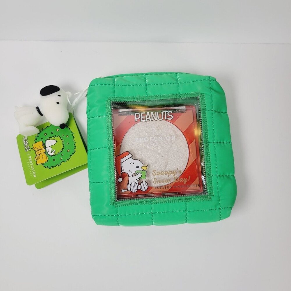 Profusion X Peanuts ~ Snoopy's Snow Day Pressed Highlighter ~ New In Packaging
